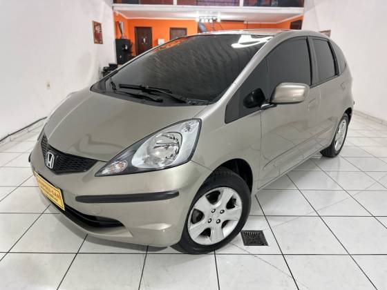 HONDA FIT 1.4 LX 16V FLEX 4P MANUAL HONDA FIT 1.4 LX 16V FLEX 4P MANUAL
